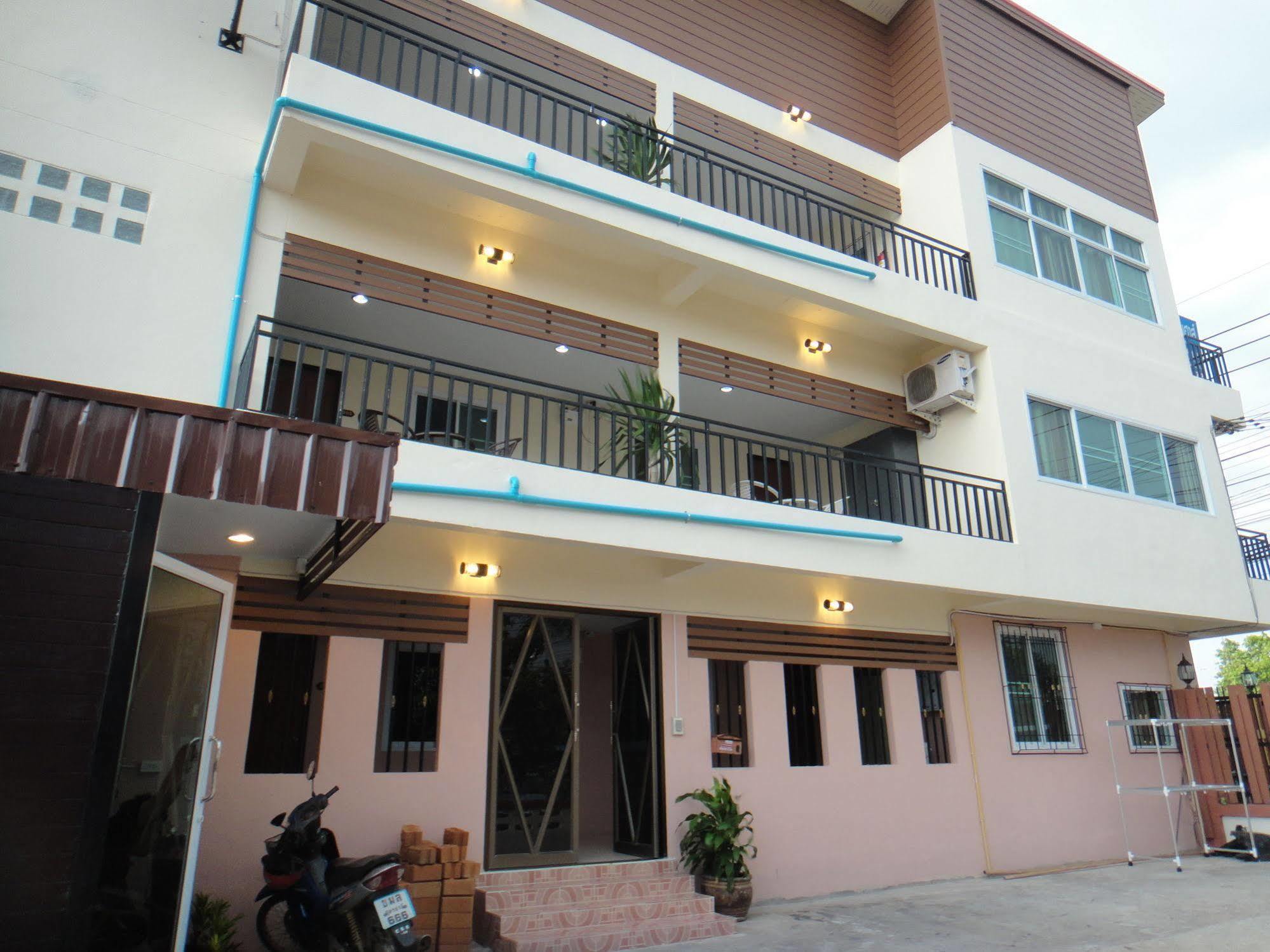 Prajak Inn Udon Thani Exterior photo
